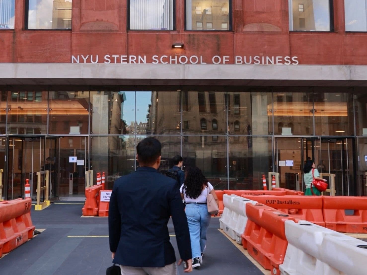 MetroMesh CEO Returns to NYU to Share Startup Journey with Students